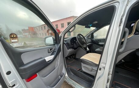 Hyundai Grand Starex Grand Starex I рестайлинг 2, 2008 год, 860 000 рублей, 11 фотография