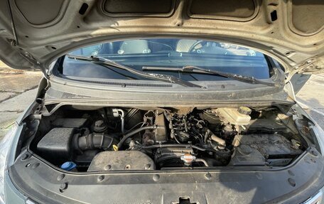 Hyundai Grand Starex Grand Starex I рестайлинг 2, 2008 год, 860 000 рублей, 19 фотография