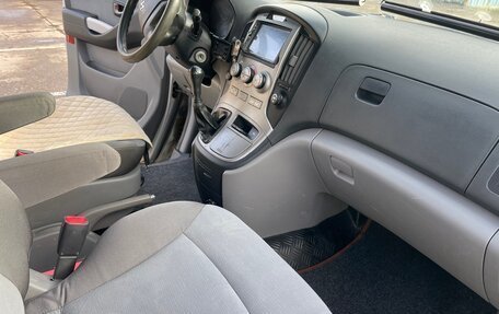 Hyundai Grand Starex Grand Starex I рестайлинг 2, 2008 год, 860 000 рублей, 18 фотография