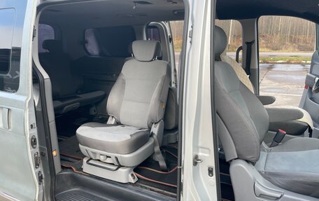 Hyundai Grand Starex Grand Starex I рестайлинг 2, 2008 год, 860 000 рублей, 17 фотография