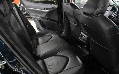 Toyota Camry, 2018 год, 2 698 000 рублей, 12 фотография