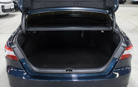 Toyota Camry, 2018 год, 2 698 000 рублей, 10 фотография