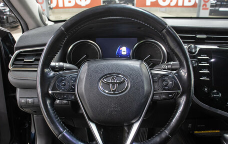 Toyota Camry, 2018 год, 2 698 000 рублей, 17 фотография