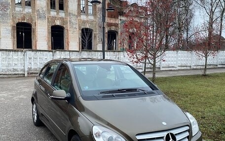 Mercedes-Benz B-Класс, 2010 год, 955 000 рублей, 1 фотография
