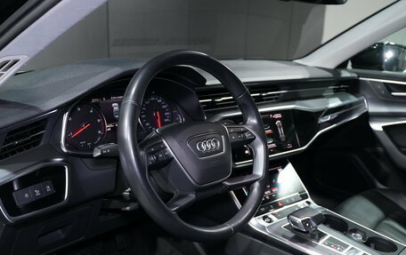 Audi A6, 2021 год, 2 400 000 рублей, 9 фотография