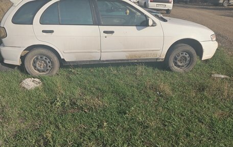 Nissan Lucino, 1998 год, 250 000 рублей, 2 фотография