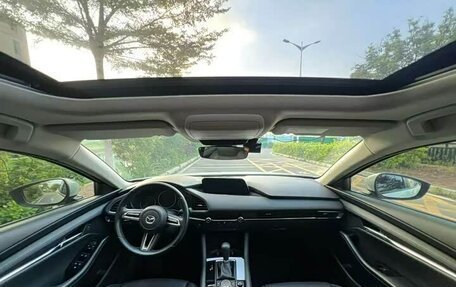 Mazda 3, 2022 год, 1 960 000 рублей, 8 фотография