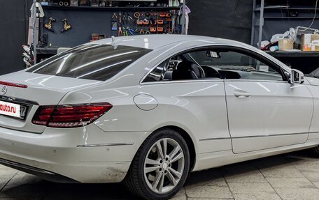 Mercedes-Benz E-Класс, 2014 год, 1 900 000 рублей, 5 фотография