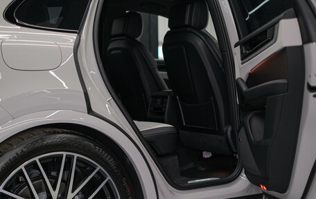 Porsche Cayenne III, 2025 год, 17 990 000 рублей, 26 фотография