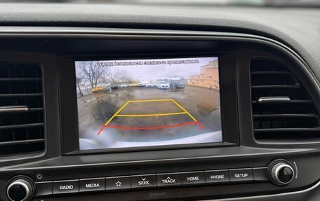 Hyundai Elantra VI рестайлинг, 2019 год, 980 000 рублей, 7 фотография