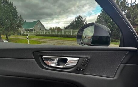 Volvo XC60 II, 2019 год, 4 000 000 рублей, 10 фотография