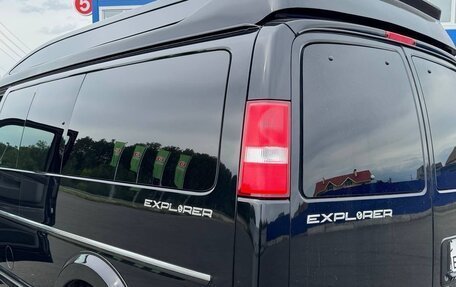 Chevrolet Express II, 2018 год, 11 800 000 рублей, 1 фотография