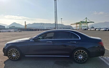 Mercedes-Benz E-Класс, 2018 год, 3 900 000 рублей, 16 фотография