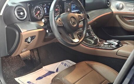 Mercedes-Benz E-Класс, 2018 год, 3 900 000 рублей, 13 фотография