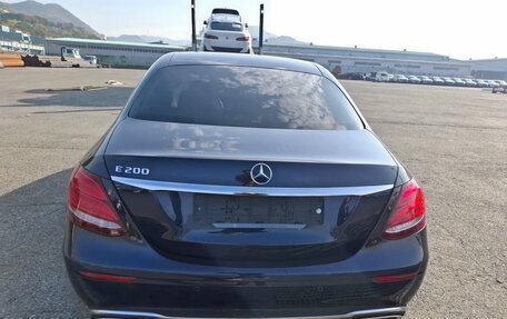 Mercedes-Benz E-Класс, 2018 год, 3 900 000 рублей, 18 фотография