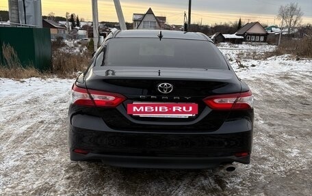 Toyota Camry, 2020 год, 2 730 000 рублей, 4 фотография