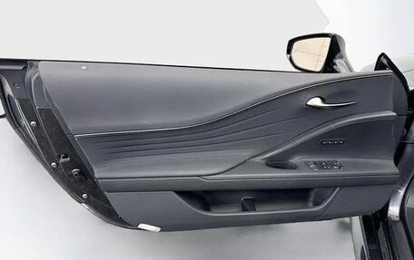 Lexus LC I, 2023 год, 15 000 000 рублей, 23 фотография