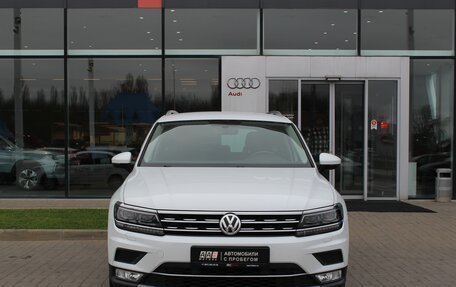 Volkswagen Tiguan II, 2017 год, 2 390 000 рублей, 2 фотография