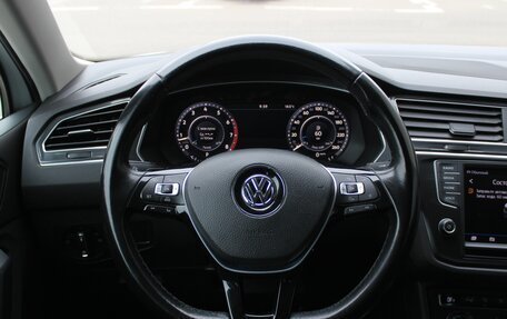 Volkswagen Tiguan II, 2017 год, 2 390 000 рублей, 16 фотография