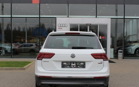 Volkswagen Tiguan II, 2017 год, 2 390 000 рублей, 5 фотография