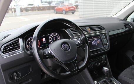 Volkswagen Tiguan II, 2017 год, 2 390 000 рублей, 14 фотография