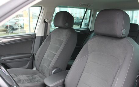 Volkswagen Tiguan II, 2017 год, 2 390 000 рублей, 21 фотография