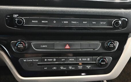 KIA Carnival III, 2019 год, 3 150 000 рублей, 18 фотография