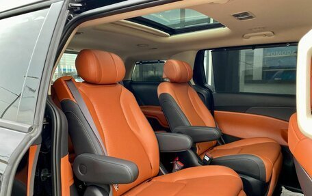 KIA Carnival, 2025 год, 8 200 000 рублей, 14 фотография