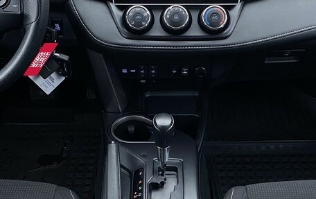 Toyota RAV4, 2016 год, 2 259 000 рублей, 13 фотография