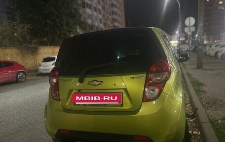 Chevrolet Spark III, 2013 год, 850 000 рублей, 2 фотография
