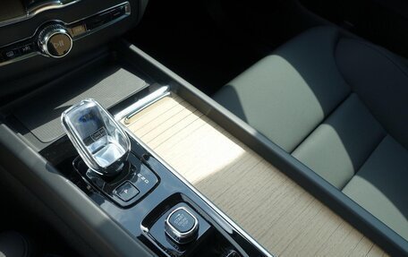 Volvo XC60 II, 2025 год, 8 600 000 рублей, 17 фотография