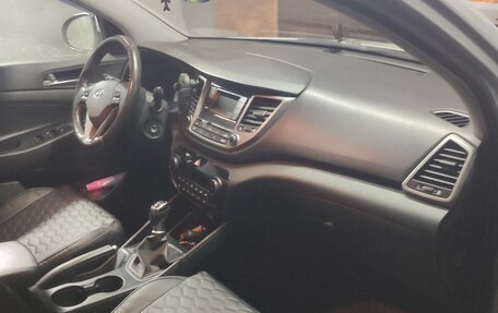 Hyundai Tucson III, 2017 год, 1 800 000 рублей, 6 фотография