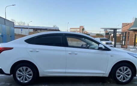 Hyundai Solaris II рестайлинг, 2020 год, 1 520 000 рублей, 8 фотография