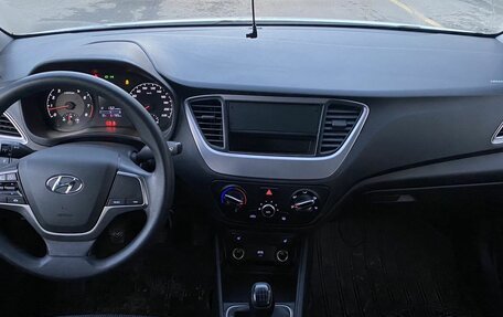 Hyundai Solaris II рестайлинг, 2020 год, 1 520 000 рублей, 11 фотография