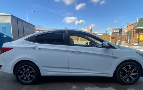 Hyundai Solaris II рестайлинг, 2015 год, 860 000 рублей, 8 фотография