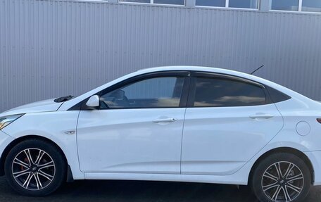 Hyundai Solaris II рестайлинг, 2015 год, 860 000 рублей, 7 фотография