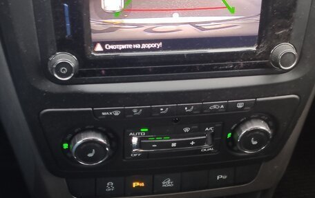 Skoda Yeti I рестайлинг, 2017 год, 1 450 000 рублей, 9 фотография