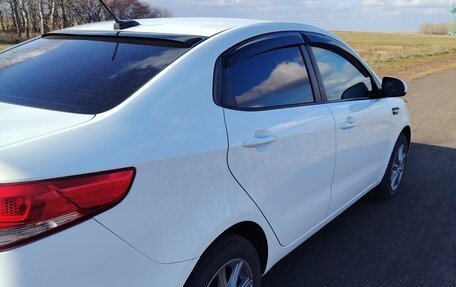 KIA Rio III рестайлинг, 2017 год, 940 000 рублей, 7 фотография