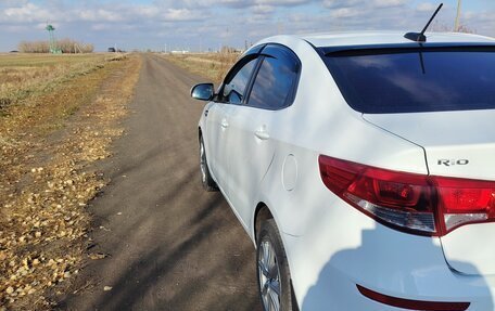 KIA Rio III рестайлинг, 2017 год, 940 000 рублей, 8 фотография