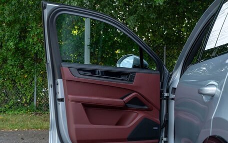 Porsche Cayenne III, 2025 год, 17 960 000 рублей, 18 фотография