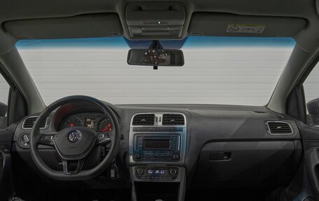 Volkswagen Polo VI (EU Market), 2017 год, 1 235 000 рублей, 19 фотография