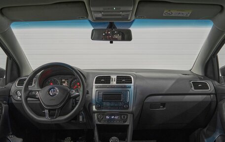 Volkswagen Polo VI (EU Market), 2017 год, 1 235 000 рублей, 20 фотография