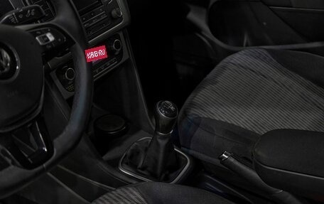 Volkswagen Polo VI (EU Market), 2017 год, 1 235 000 рублей, 27 фотография