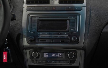 Volkswagen Polo VI (EU Market), 2017 год, 1 235 000 рублей, 25 фотография