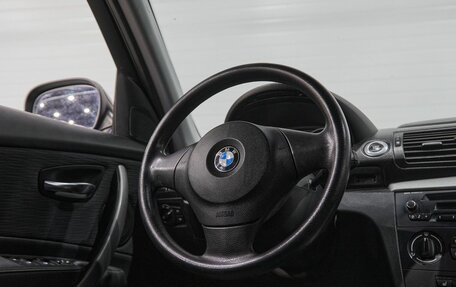 BMW 1 серия, 2010 год, 950 000 рублей, 16 фотография