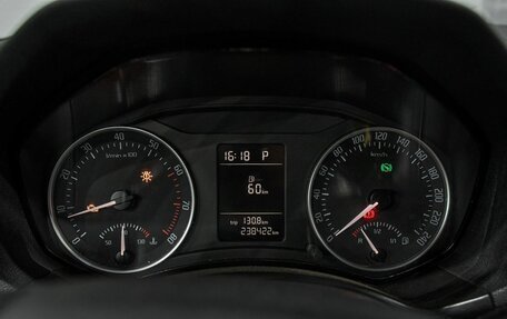 Skoda Octavia, 2010 год, 810 000 рублей, 29 фотография