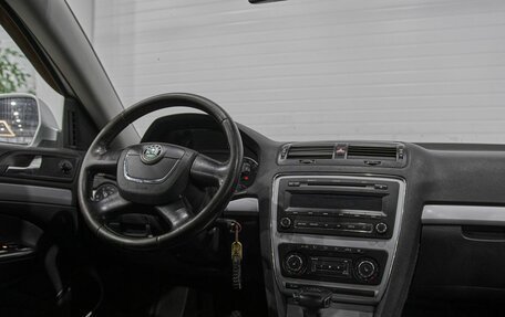 Skoda Octavia, 2010 год, 810 000 рублей, 25 фотография