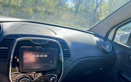 Renault Kaptur I рестайлинг, 2017 год, 1 615 000 рублей, 12 фотография