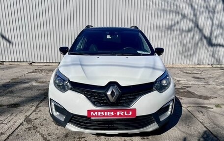Renault Kaptur I рестайлинг, 2017 год, 1 615 000 рублей, 2 фотография