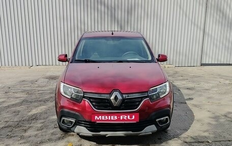 Renault Logan II, 2020 год, 1 370 000 рублей, 2 фотография